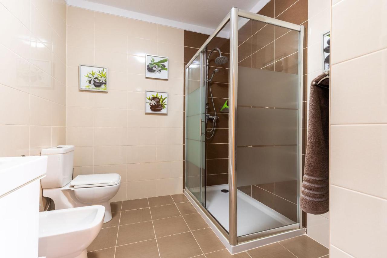 Lovely One Bedroom Apartment In אלבור מראה חיצוני תמונה